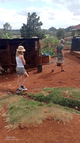 Friends and community moments from Grace & Goodwill — photograph 18